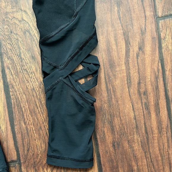 Victoria Secret |Sport Mesh High Rise Leggings - Picture 2 of 7